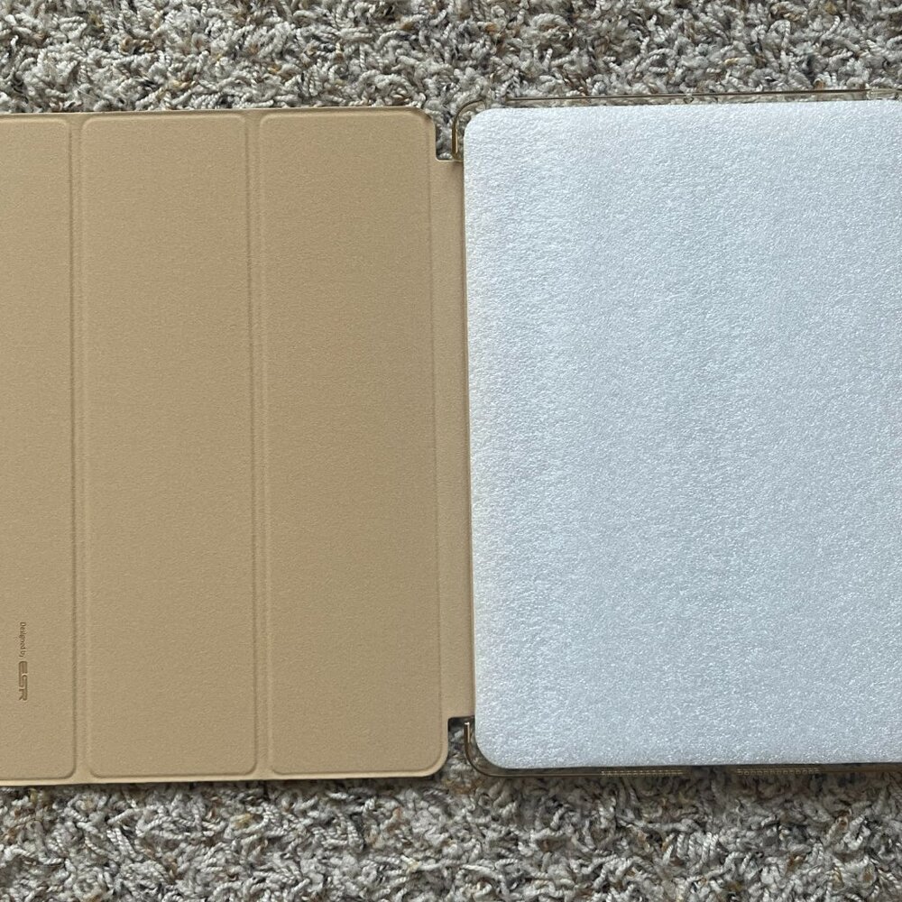 ipad ESR Protective Tablet Case - Picture 2 of 8
